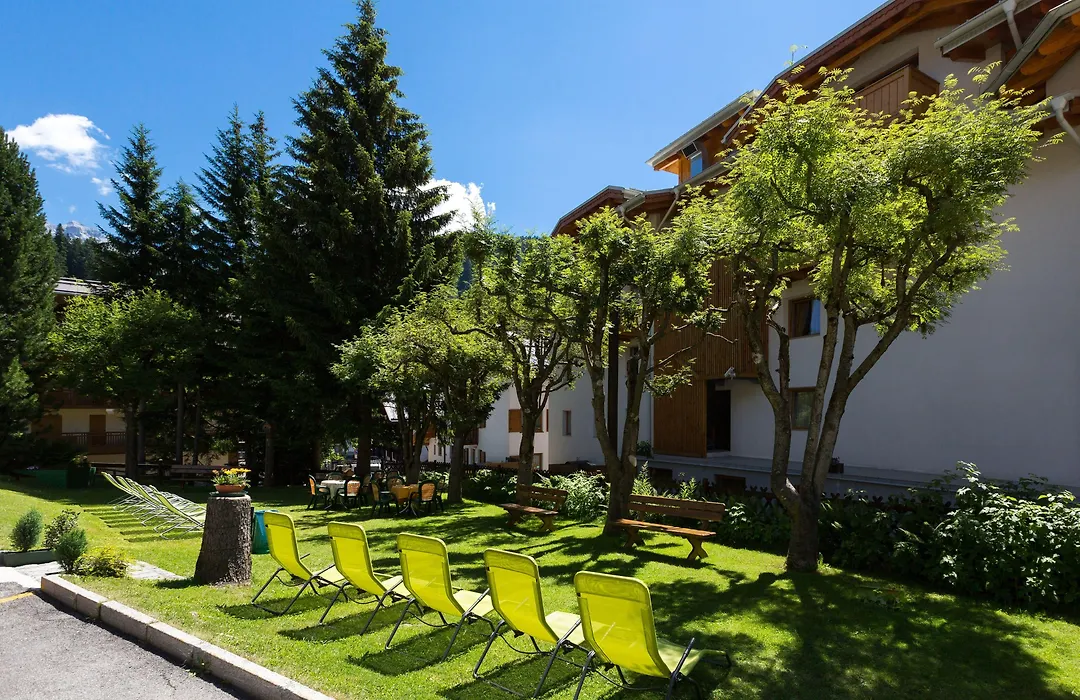 Hotel Alpina-1